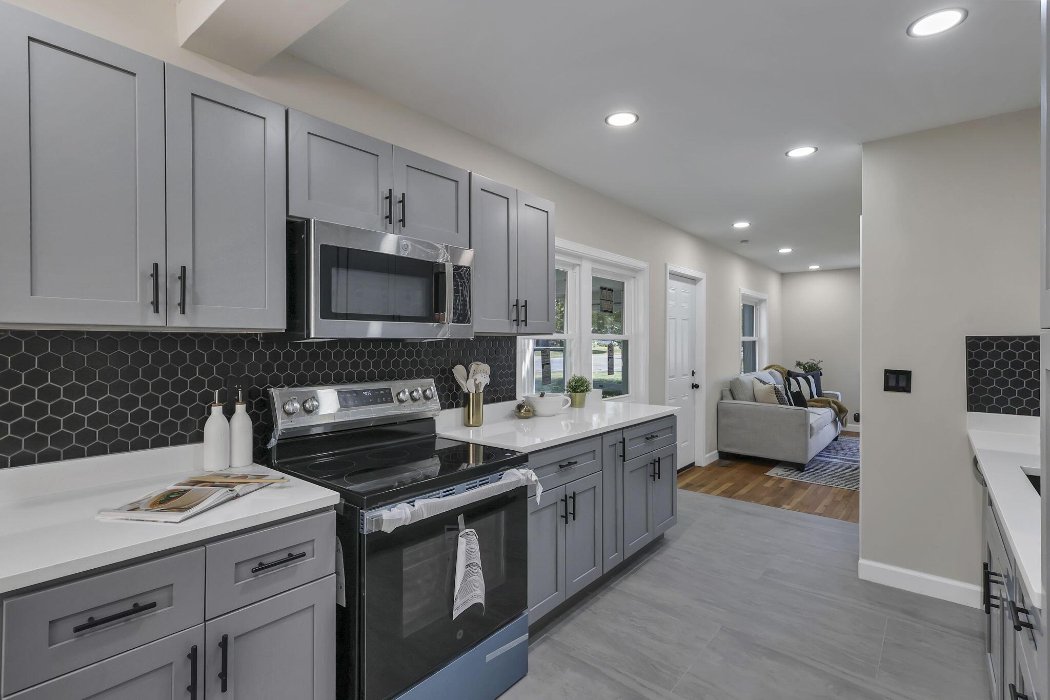 2227 Zollinger Road Columbus, OH 43221 - Photo 8 of 43 Kitchen