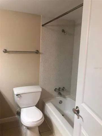 $1,425 | 507 Northwest 39th Road, Unit 207, Gainesville, FL 32607