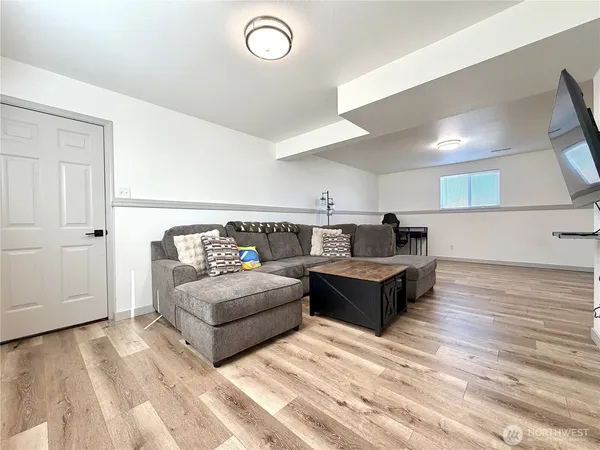 $419,900 | 611 Hillcrest Cir Drive, Omak, WA 98841