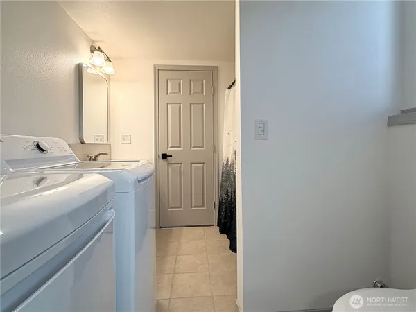 $419,900 | 611 Hillcrest Cir Drive, Omak, WA 98841