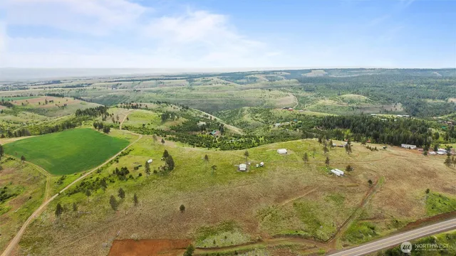 a view of a lake view