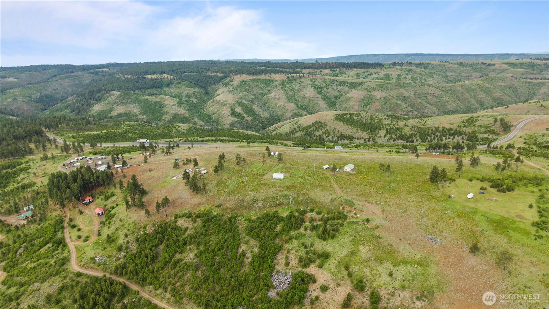 588 Reservoir Lane Pomeroy, WA 99347 - Photo 33 of 40 a view of lake with mountain