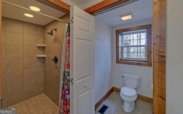 $700,000 | 990 Hickory Nut Mountain Road, Tallulah Falls, GA 30573