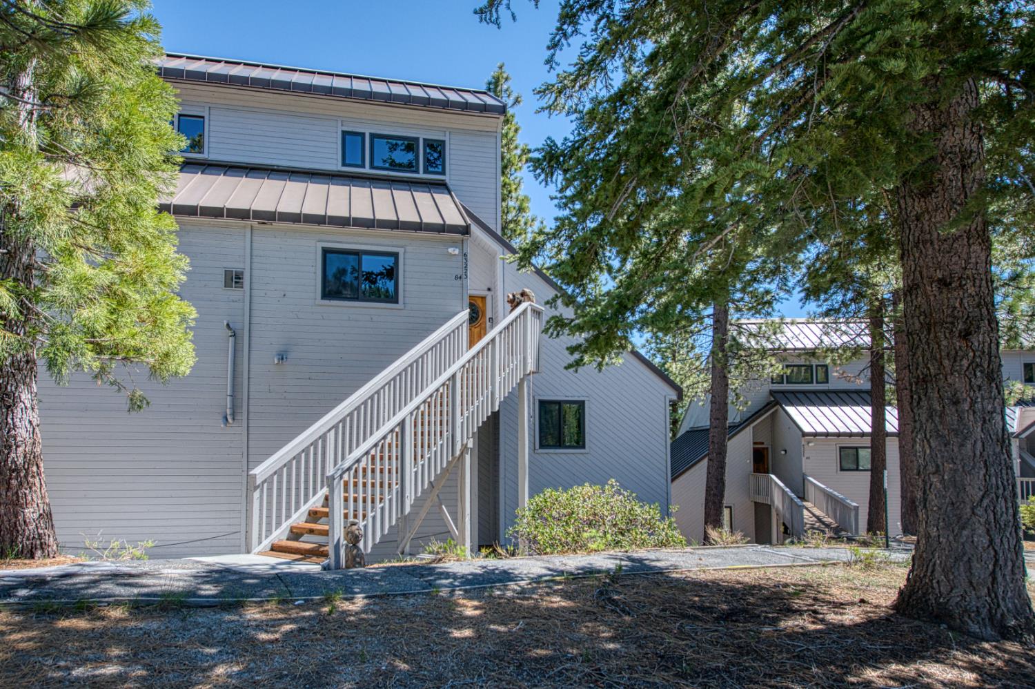 63223 Huntington Vista Road Mono Hot Springs, CA 93642 - Photo 1 of 52