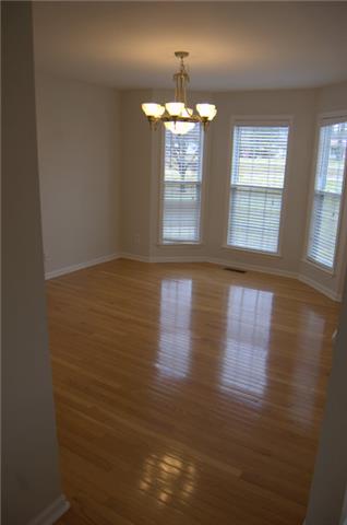 685 Baker Road Columbia, TN 38401 - Photo 10 of 16 The large dining room!