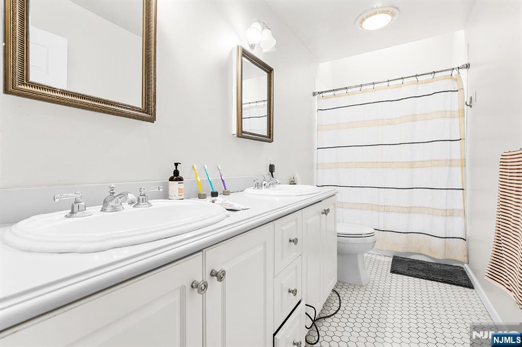 191 West Street Closter, NJ 07624 - Photo 15 of 24