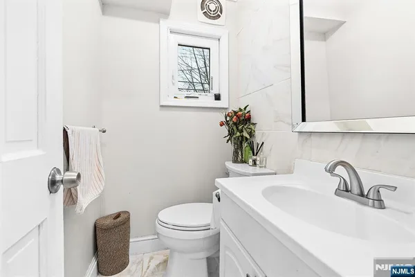 $779,000 | 191 West Street, Closter, NJ 07624