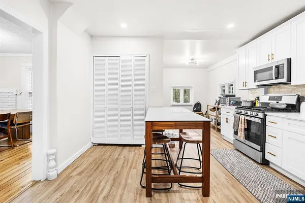 $779,000 | 191 West Street, Closter, NJ 07624