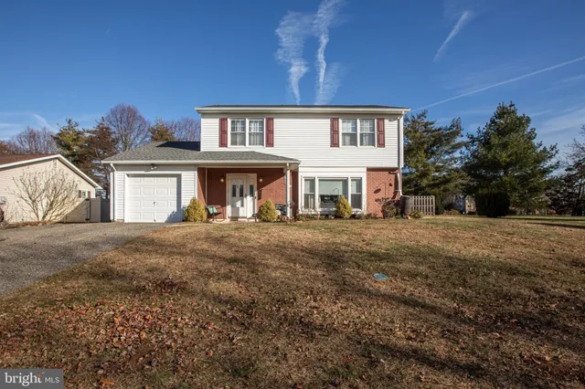 $498,800 | 2 Albert E Bonacci Drive, Hamilton, NJ 08690
