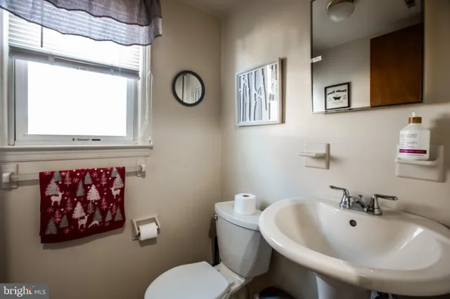 $498,800 | 2 Albert E Bonacci Drive, Hamilton, NJ 08690