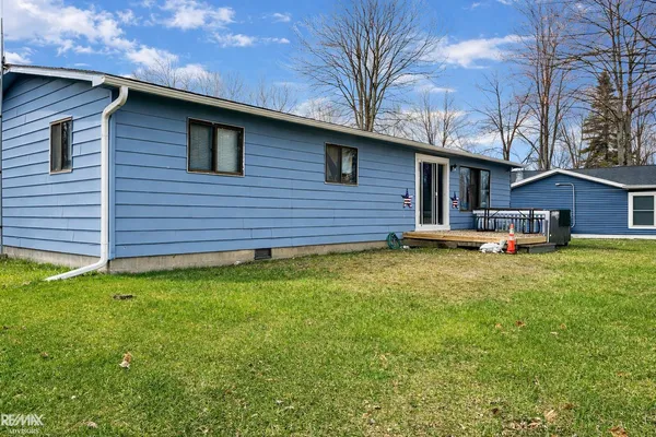 $179,900 | 4800 Maxson Drive, Hope, MI 48628