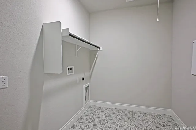 $3,900 | 588 Vale Court, New Braunfels, TX 78132