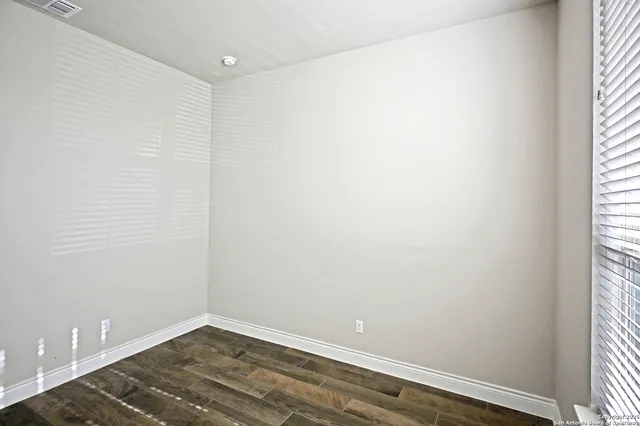 $3,900 | 588 Vale Court, New Braunfels, TX 78132