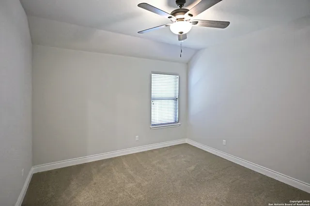 $3,900 | 588 Vale Court, New Braunfels, TX 78132