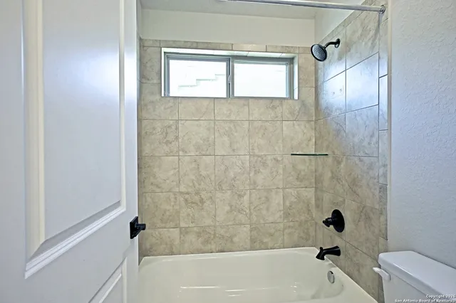 $3,900 | 588 Vale Court, New Braunfels, TX 78132