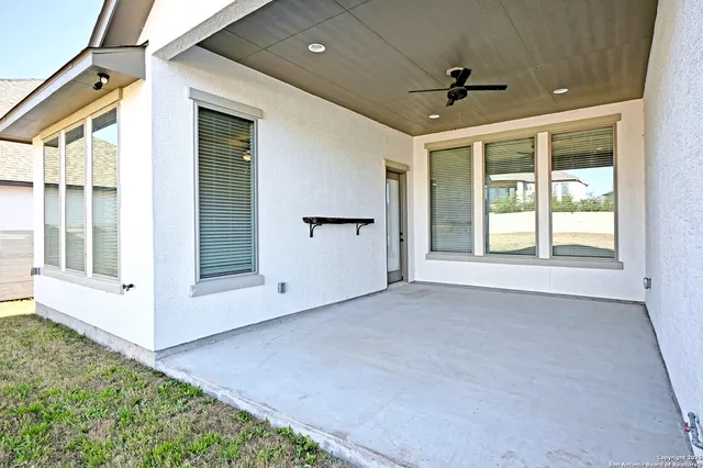 $3,900 | 588 Vale Court, New Braunfels, TX 78132