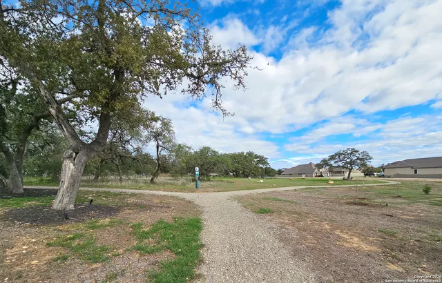 $3,900 | 588 Vale Court, New Braunfels, TX 78132