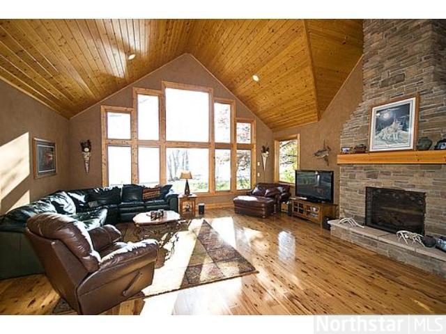 10680 North Shore Road Waconia, MN 55387 - Photo 4 of 18 Gallery Image 4