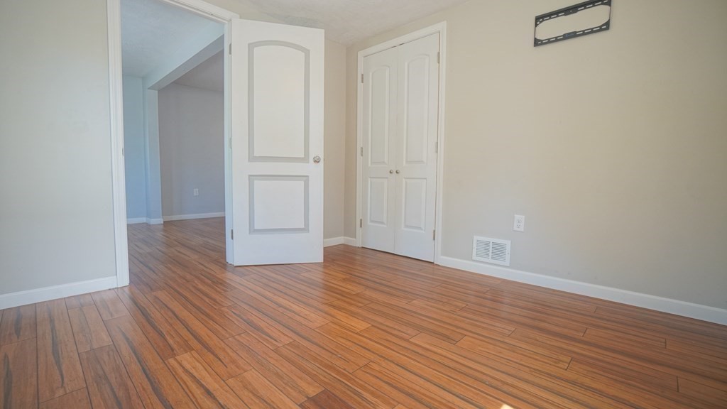 31 Middle Street Springfield, MA 01104 - Photo 16 of 22