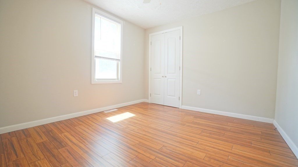 31 Middle Street Springfield, MA 01104 - Photo 19 of 22