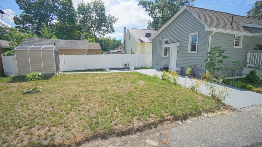 31 Middle Street Springfield, MA 01104 - Photo 21 of 22