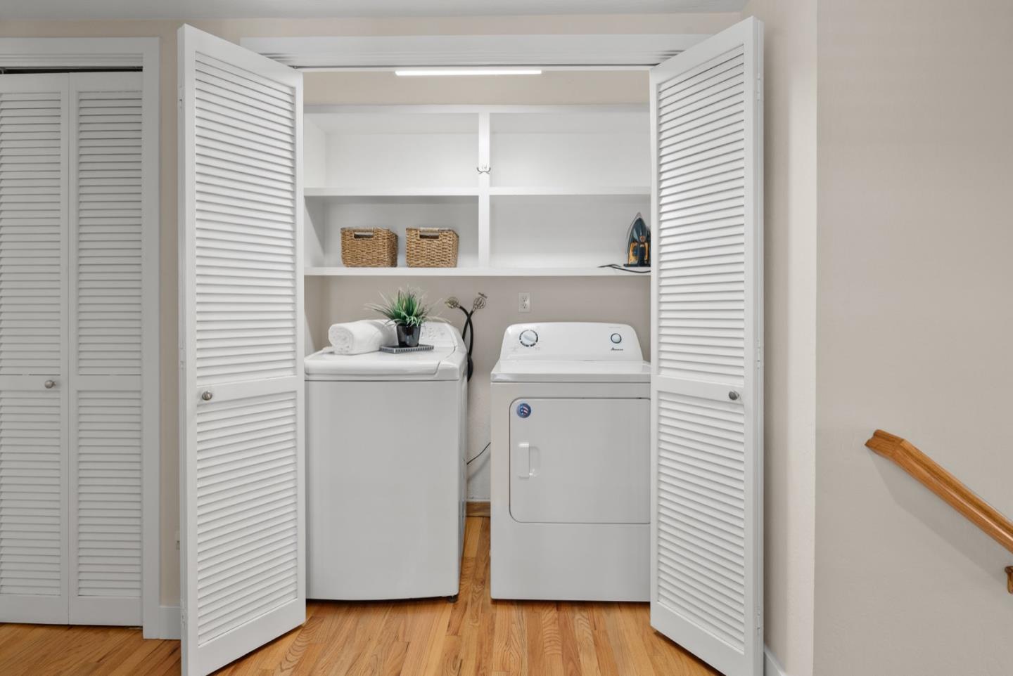 152 Frederick Street Santa Cruz, CA 95062 - Photo 15 of 64 a utility room with dryer and washer