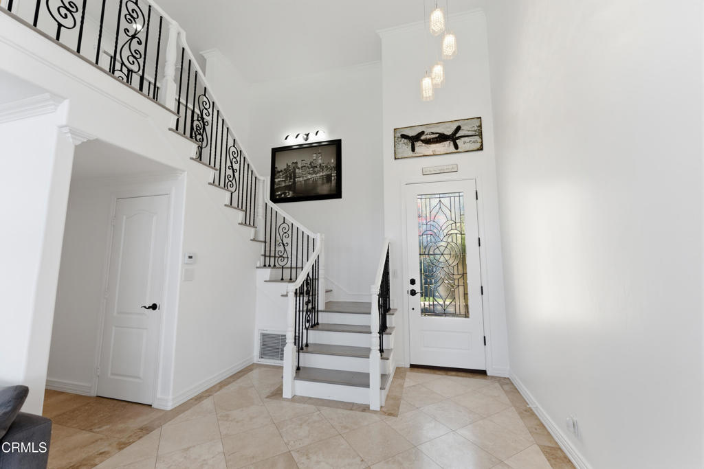 2355 Peninsula Road Oxnard, CA 93035 - Photo 9 of 47