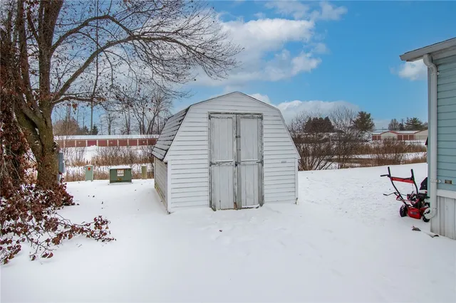 $79,900 | 6377 Whispering Woods Drive, Unit 10, Williamson, NY 14589