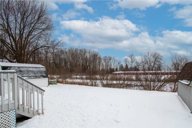 $79,900 | 6377 Whispering Woods Drive, Unit 10, Williamson, NY 14589