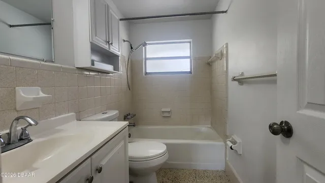 $1,260 | 1750 South Palmetto Avenue, Unit 230, South Daytona, FL 32119