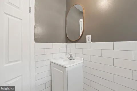 $194,000 | 1848 South Conestoga Street, Philadelphia, PA 19143