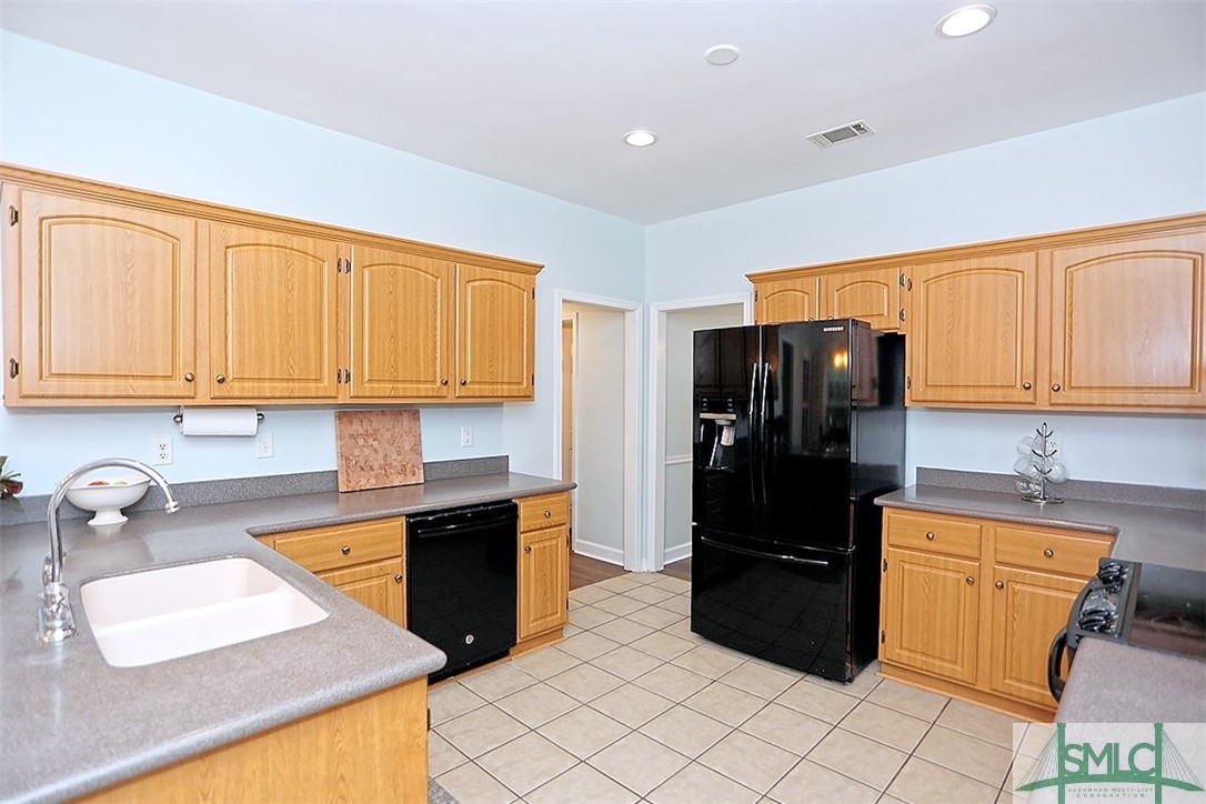 311 Gloucester Road Savannah, GA 31410 - Photo 20 of 50