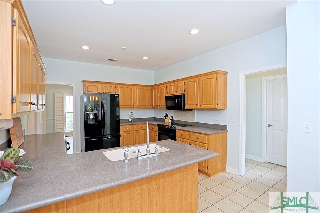 311 Gloucester Road Savannah, GA 31410 - Photo 22 of 50