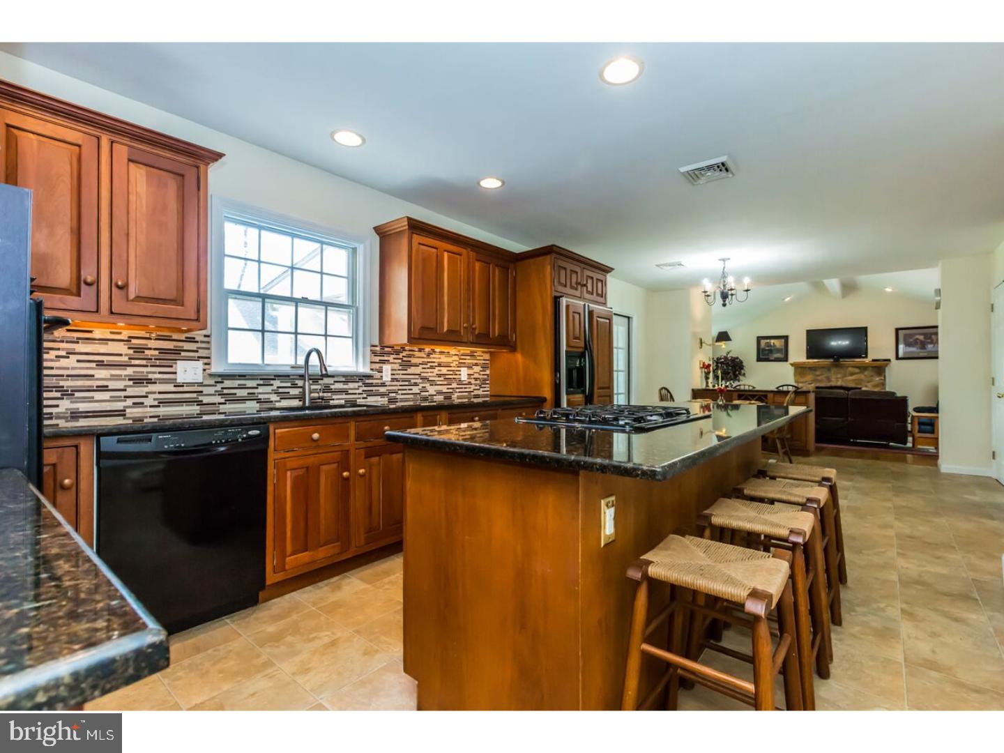 547 Country Club Road Coatesville, PA 19320 - Photo 3 of 25 Gallery Image 3