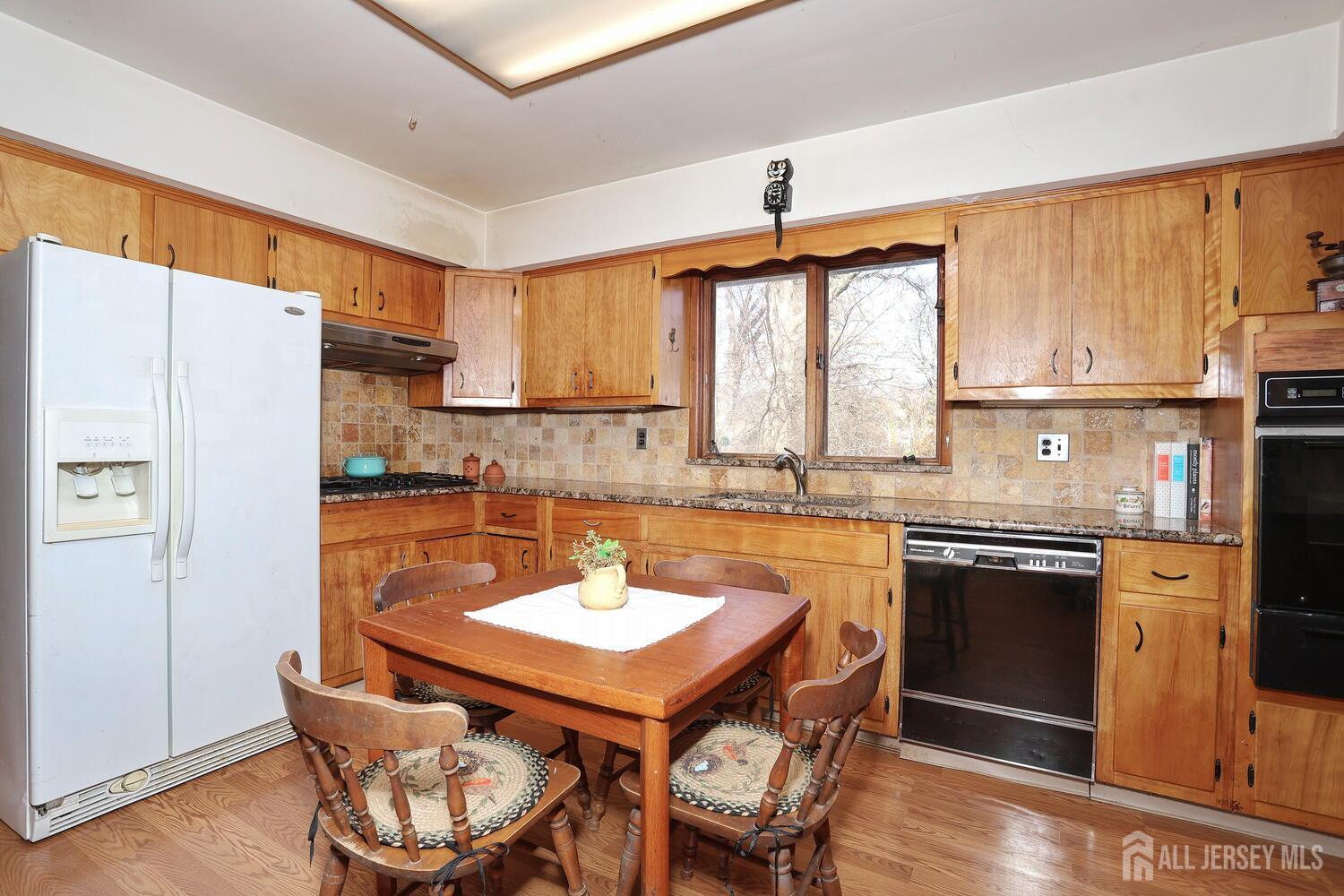 11 Kenneth Road Montclair, NJ 07043 - Photo 11 of 27