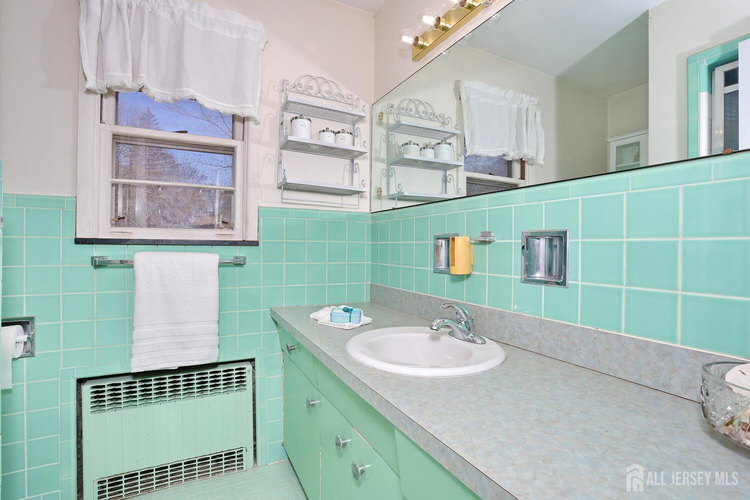 11 Kenneth Road Montclair, NJ 07043 - Photo 15 of 27