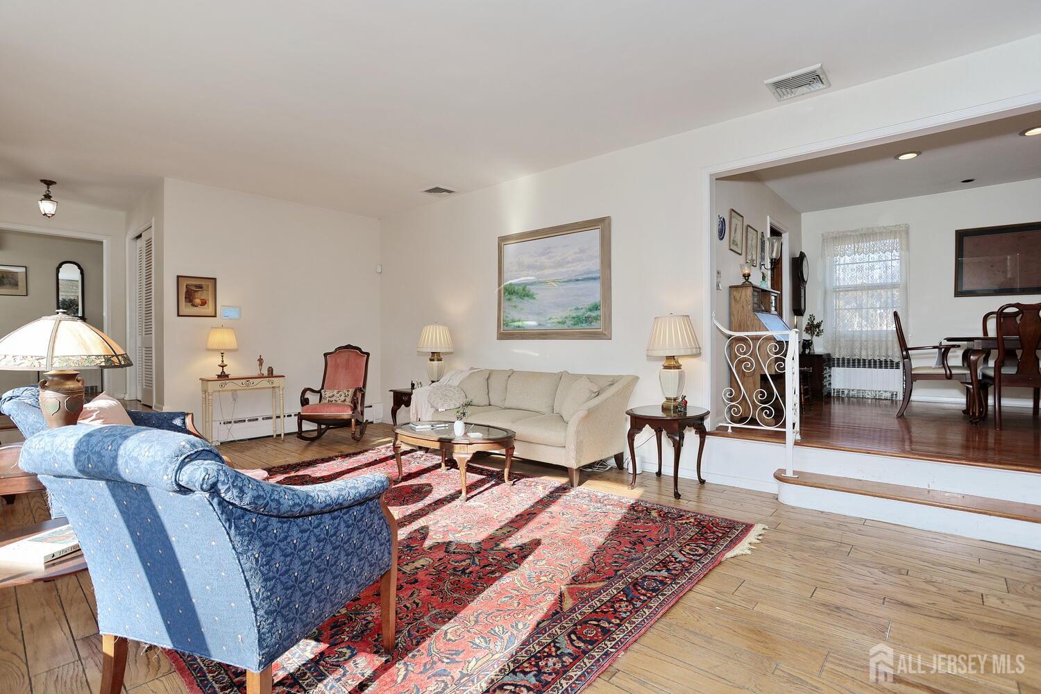 11 Kenneth Road Montclair, NJ 07043 - Photo 5 of 27