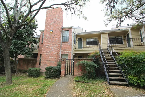 $1,250 | 11610 Vance Jackson Road, Unit 1083, San Antonio, TX 78230