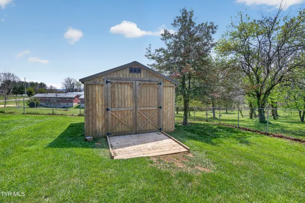 $289,000 | 882 Panacella Drive Northeast, Abingdon, VA 24210