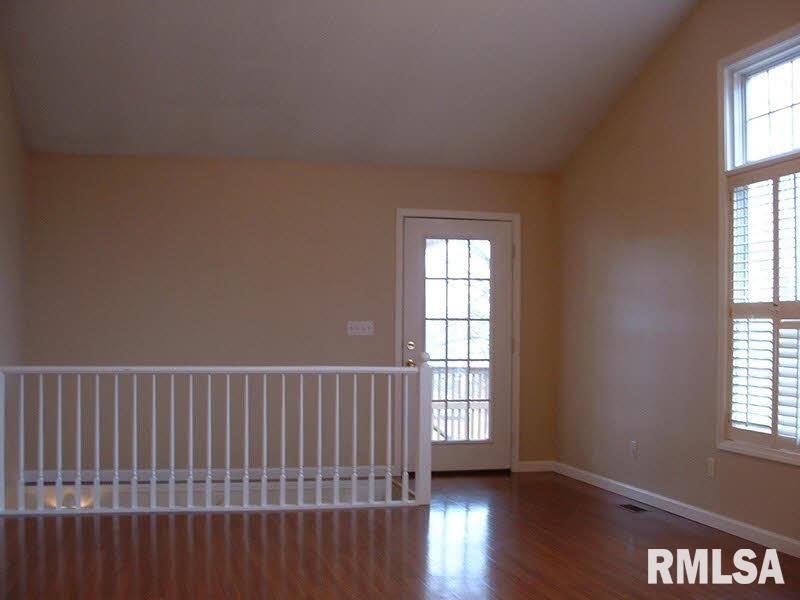 100 Oakview Road Carbondale, IL 62901 - Photo 8 of 22