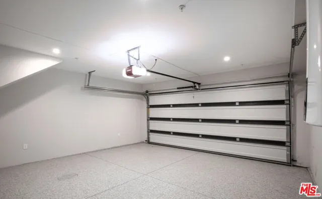 a view of room with an empty space