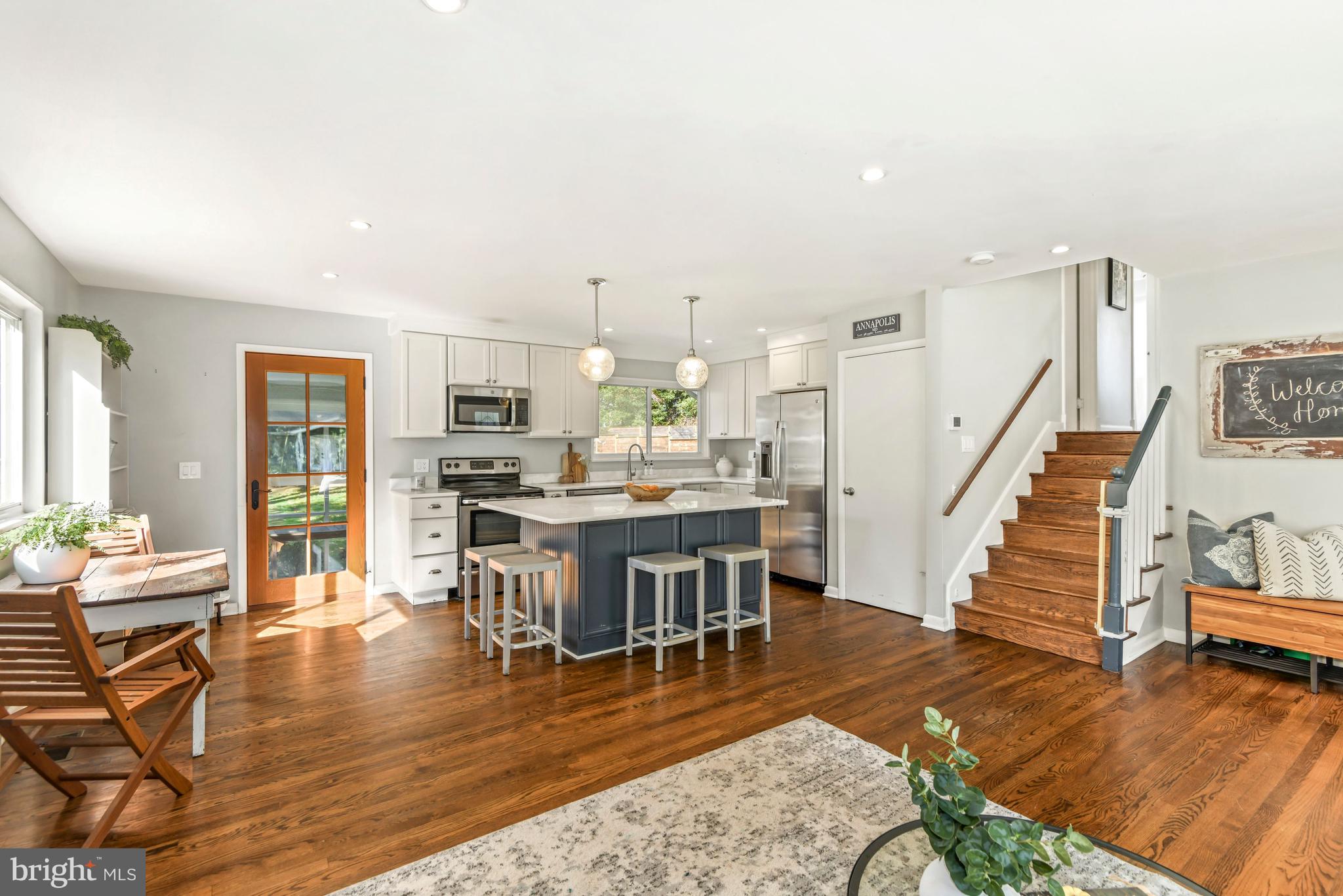 10 Goodrich Road Annapolis, MD 21401 - Photo 6 of 38 New cabinets, quartz counters & appliances