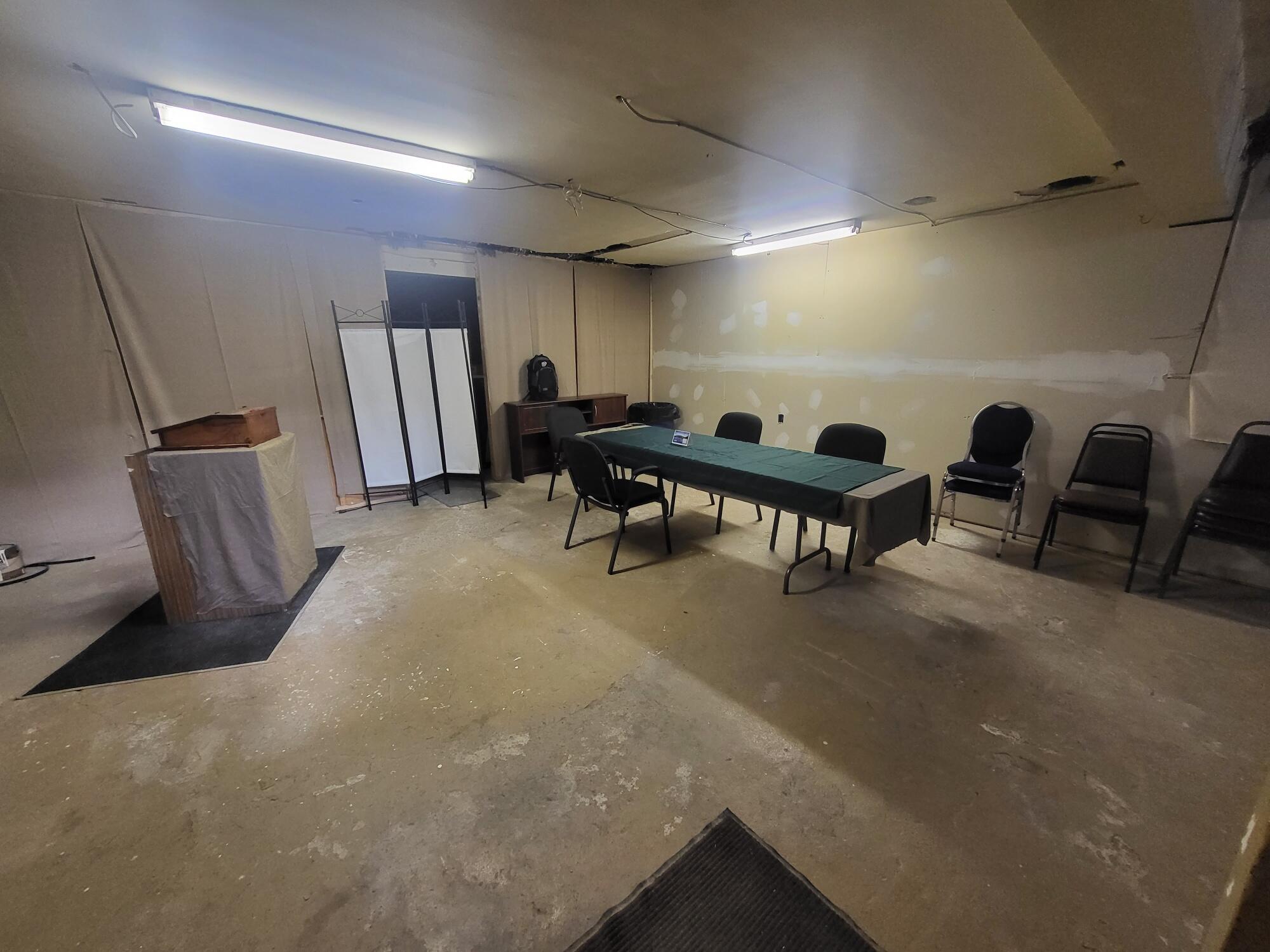 108 Main Street Ellsworth, ME 04605 - Photo 19 of 43 20231019_102623_resized (1)