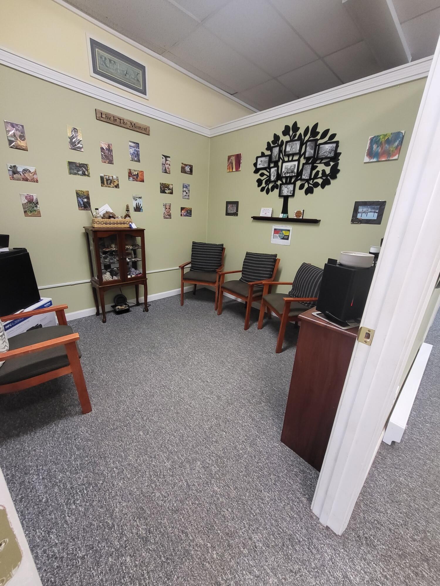 108 Main Street Ellsworth, ME 04605 - Photo 9 of 43 20231019_085220_resized