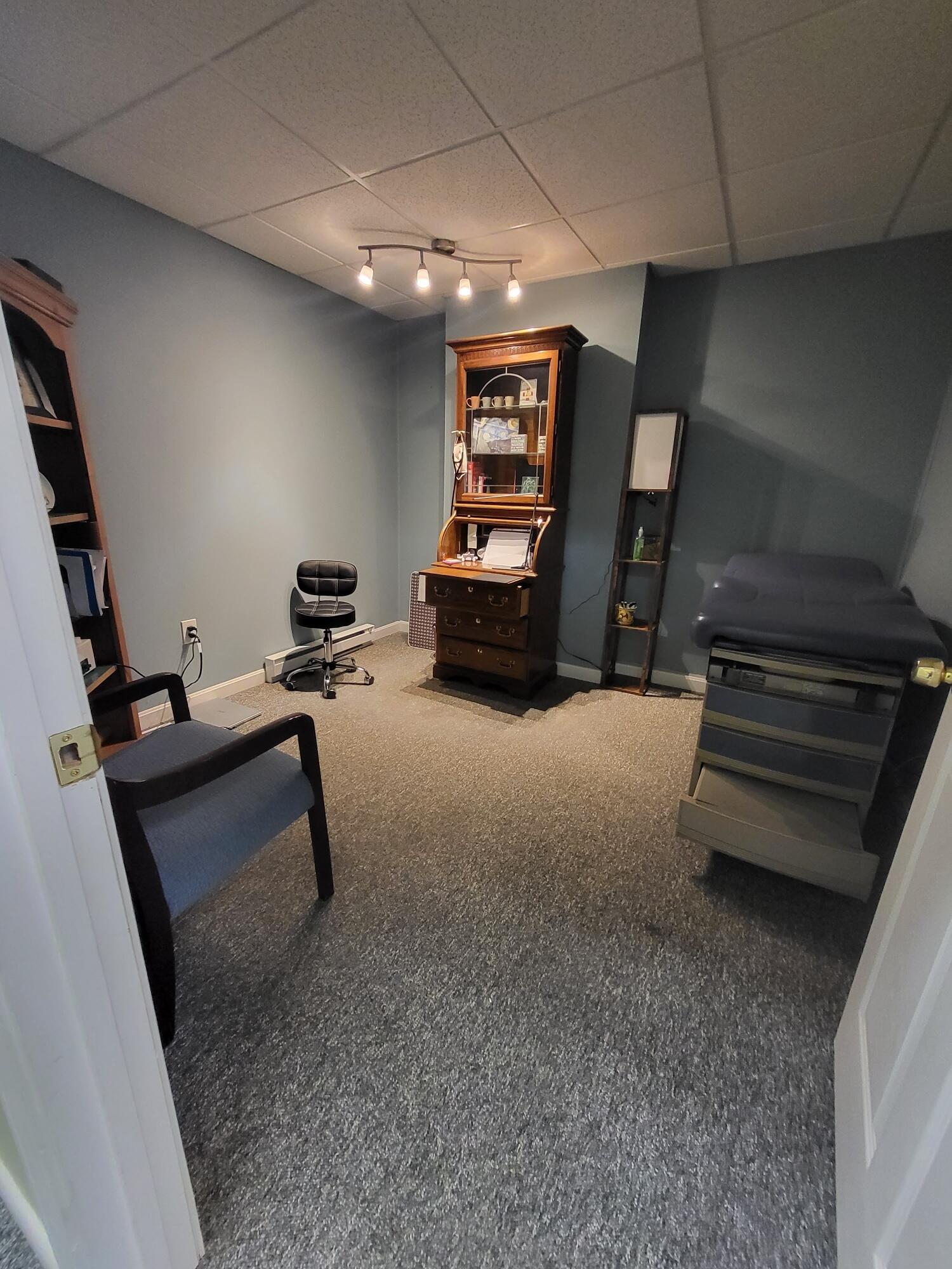 108 Main Street Ellsworth, ME 04605 - Photo 10 of 43 20231019_085246_resized