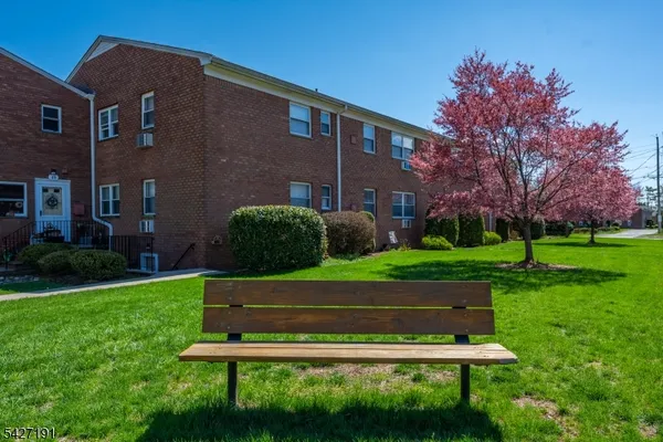 $2,000 | 36 Knox Terrace, Unit 1D, Wayne, NJ 07470