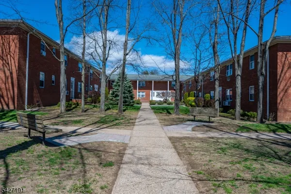 $2,000 | 36 Knox Terrace, Unit 1D, Wayne, NJ 07470