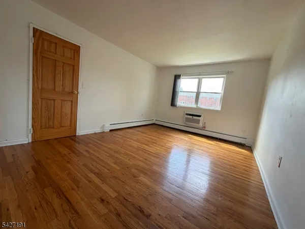 $2,000 | 36 Knox Terrace, Unit 1D, Wayne, NJ 07470