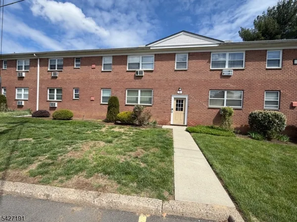 $2,000 | 36 Knox Terrace, Unit 1D, Wayne, NJ 07470