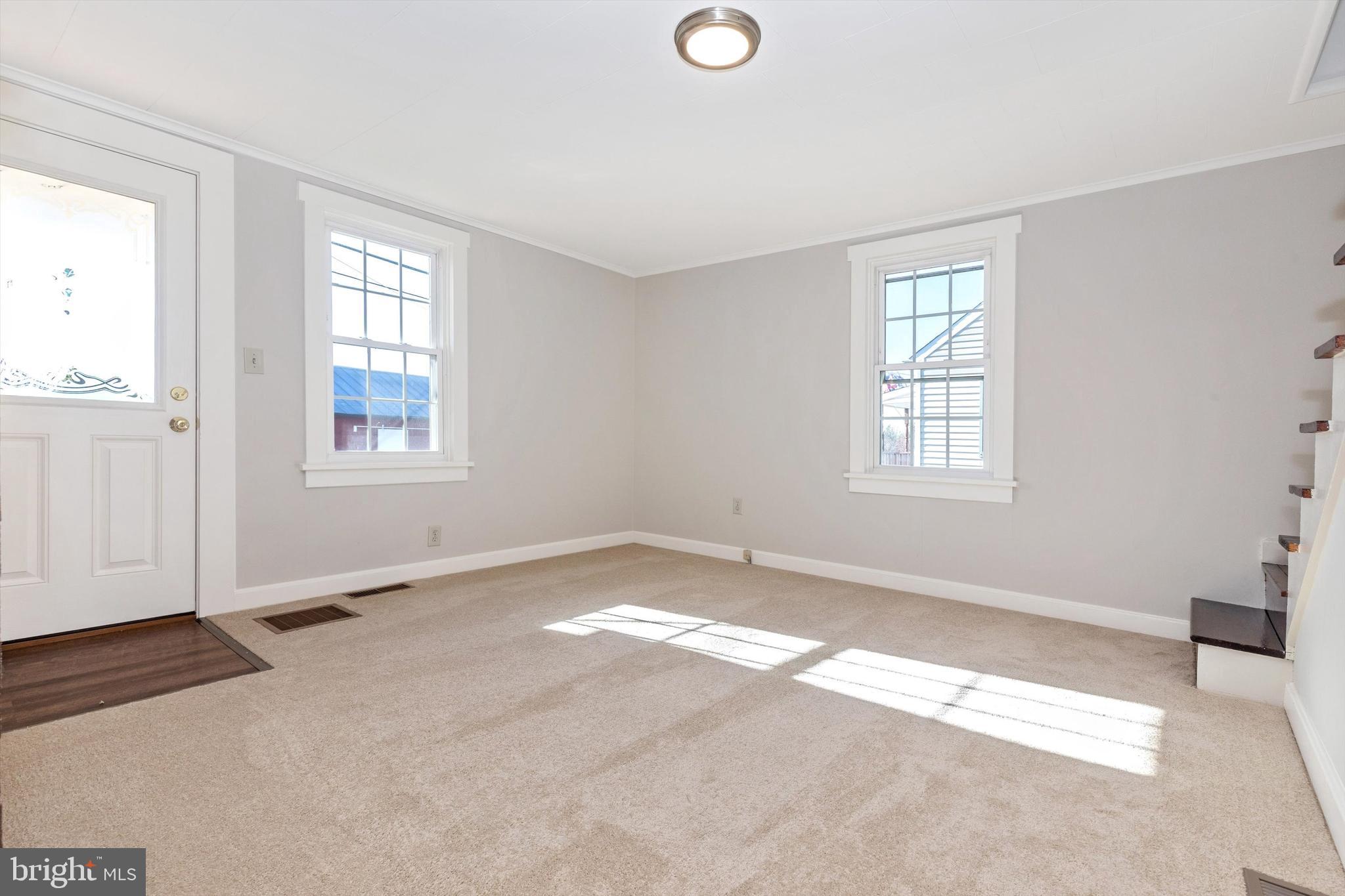 20710 Netz Road Boonsboro, MD 21713 - Photo 3 of 27 Living Room w/ brand new carpet and paint!